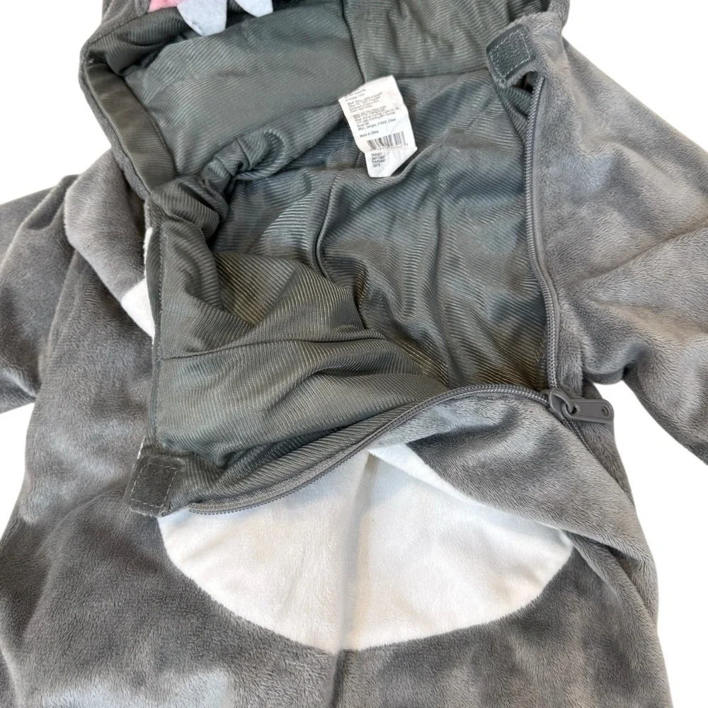 Baby Shark Halloween Costume Infant/Toddler 18-24 Months Target Plush Jumpsuit - Picture 8 of 9